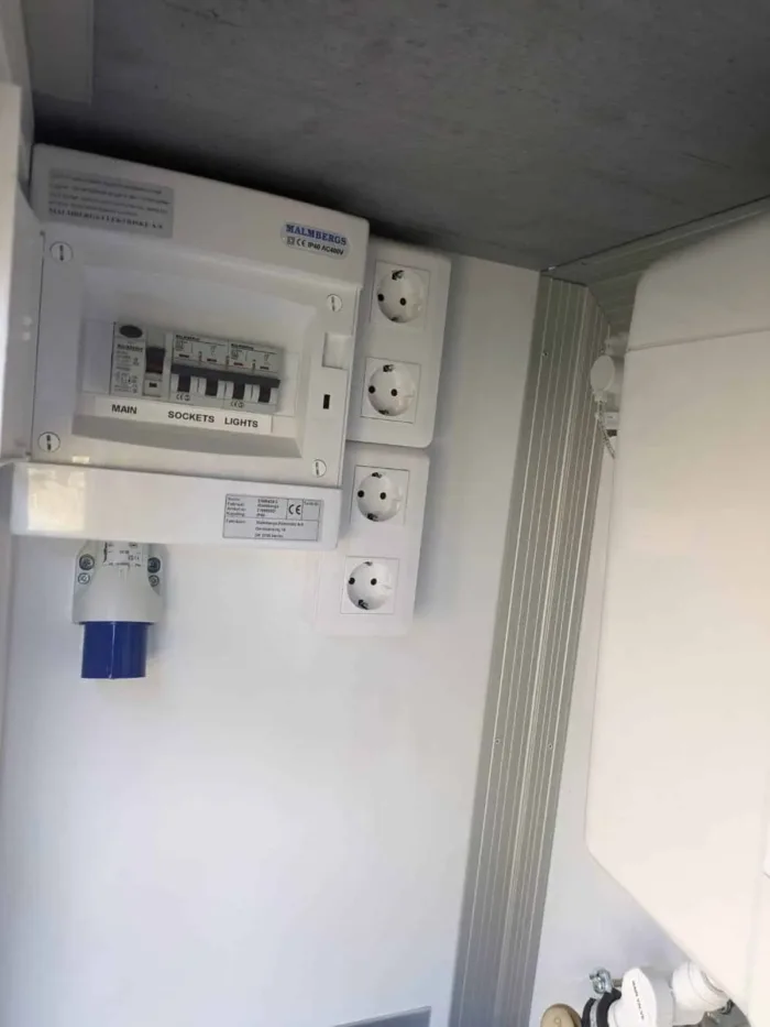 Sanitärcontainer SM 200 WC Spezial – Bild 4