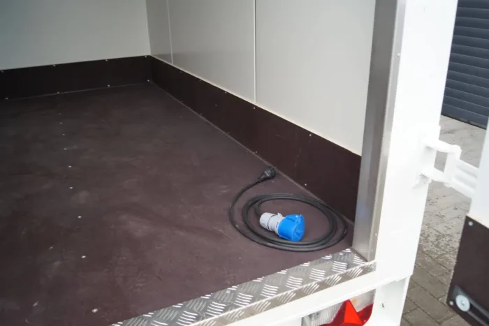 Kühlanhänger 235 125 178 1500kg – Bild 7