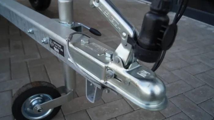 Tieflader 255x133cm 750kg Aluminium Anhänger – Bild 11