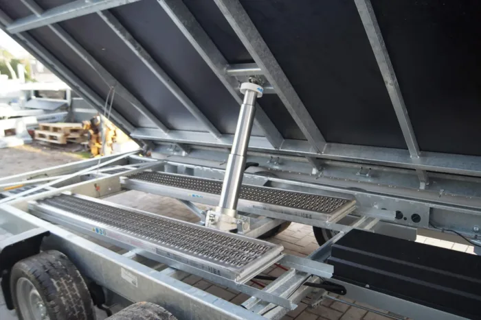 Dreiseitenkipper 406 204 3500kg Elektrisch Laubgitter – Bild 8