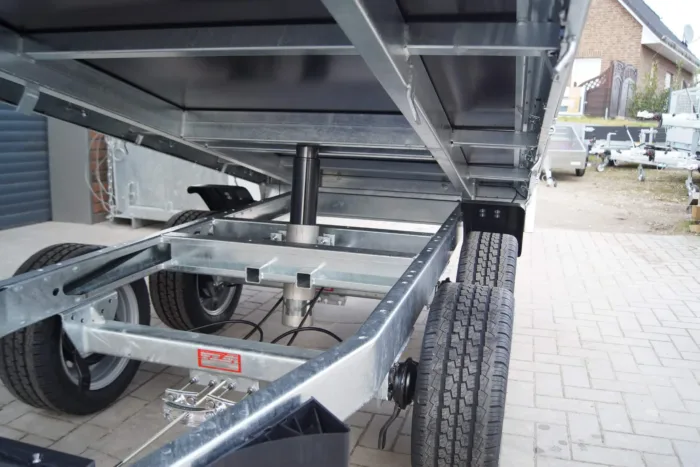 Heckkipper 276 150 2000kg Handpumpe Laubgitter – Bild 7