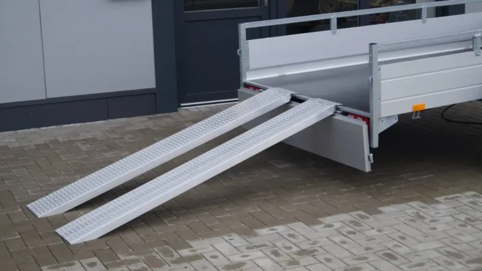 Tieflader 255x153cm 1500kg LED gebremst Rampenschacht – Bild 17