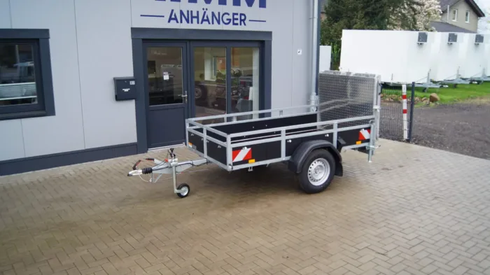 Tieflader 255x133cm 1350kg gebremst Holz Sonderrampe Warnmarkierung